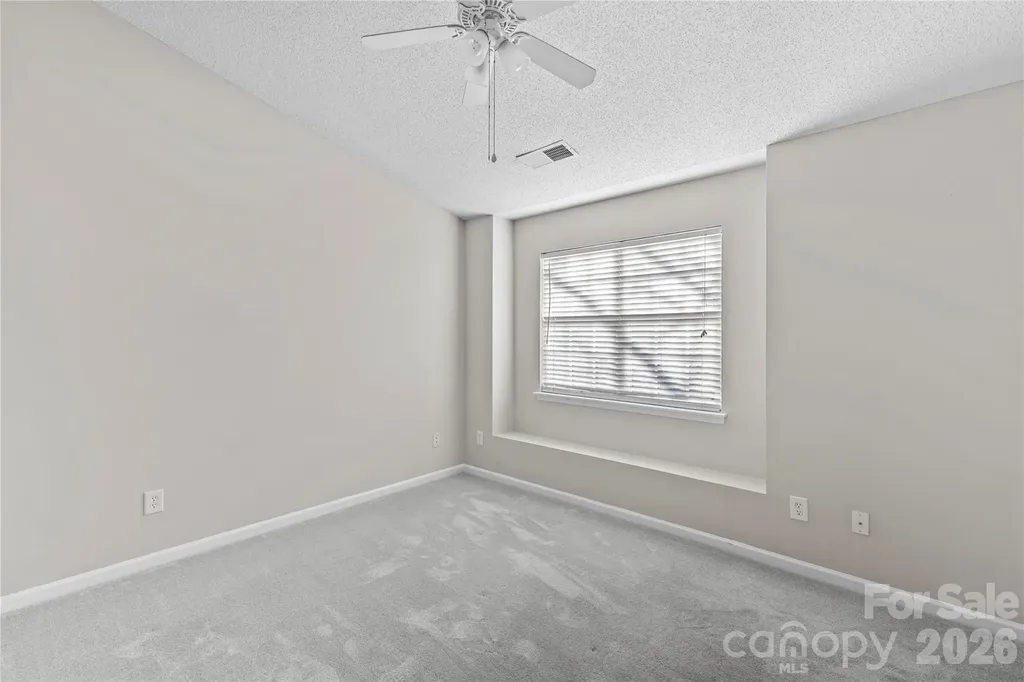 10923 Holly Ridge Boulevard Charlotte NC 28216