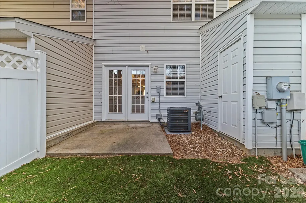 10923 Holly Ridge Boulevard Charlotte NC 28216