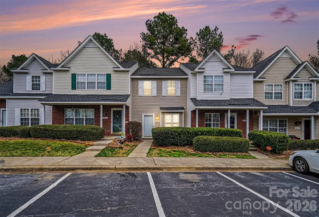 1825 Birch Heights Court Charlotte NC 28213