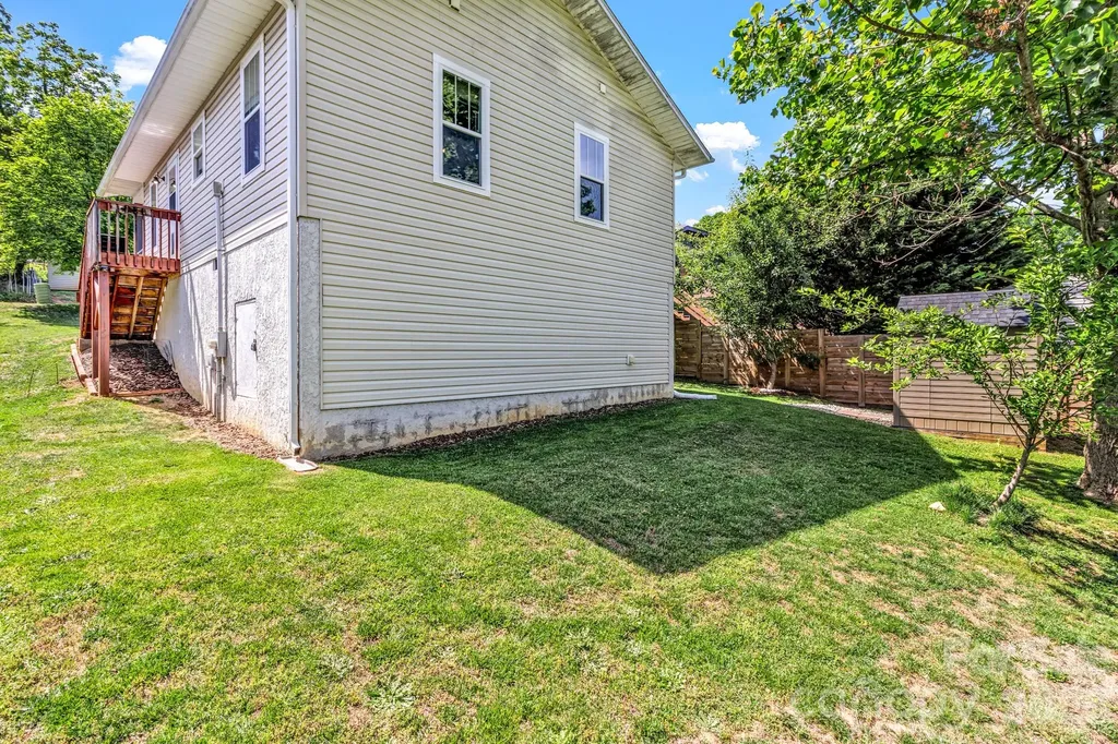 4 Mckinley Avenue Asheville NC 28803