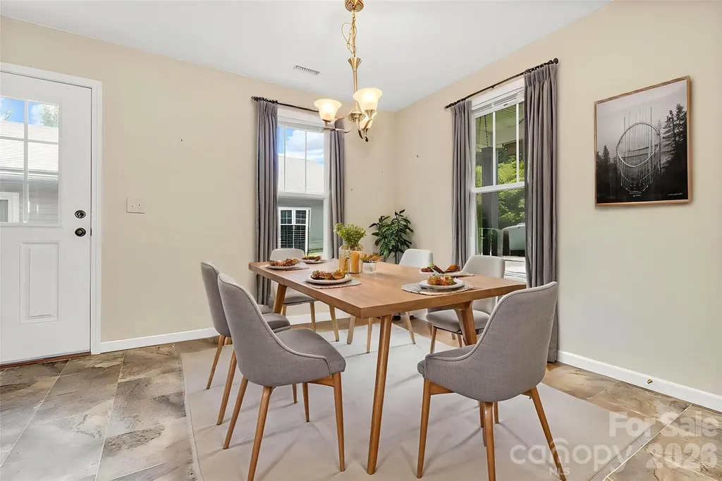 4 Mckinley Avenue Asheville NC 28803