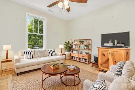 4 Mckinley Avenue Asheville NC 28803