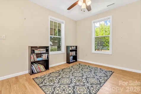 4 Mckinley Avenue Asheville NC 28803