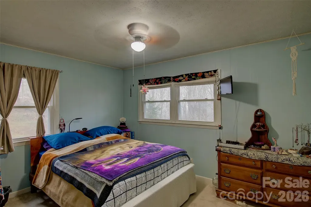 583 Deer Park Lake Road Spruce Pine NC 28777