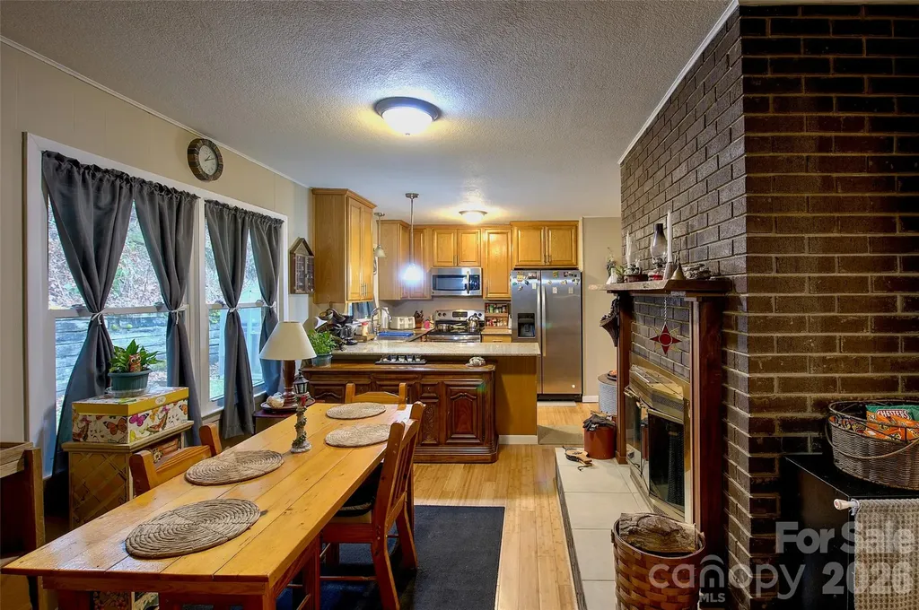 583 Deer Park Lake Road Spruce Pine NC 28777