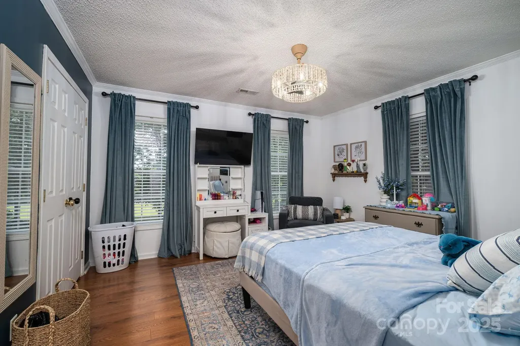 1575 Lewis Farm Road Kings Mountain NC 28086
