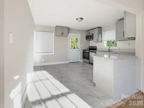 1420 Rollingwood Drive Charlotte NC 28217