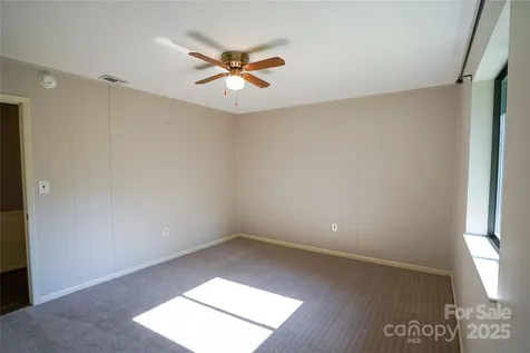 262 Rooster Cove Brevard NC 28712