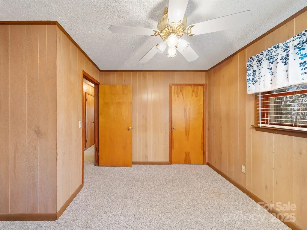 35 Smith Ridge Drive Asheville NC 28803