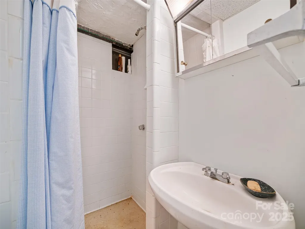 35 Smith Ridge Drive Asheville NC 28803