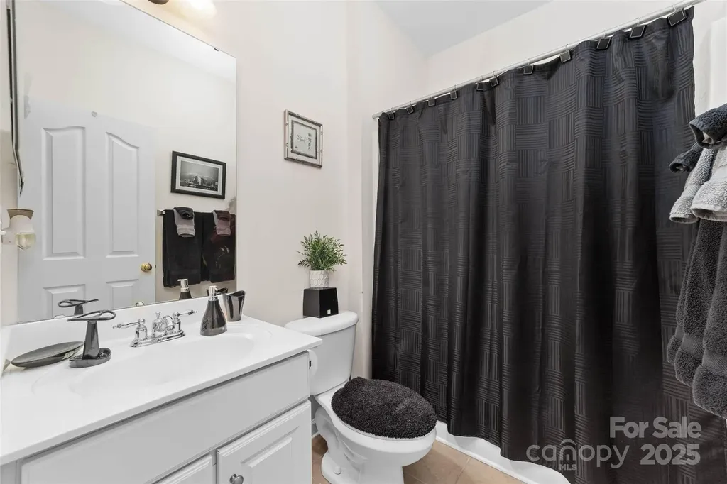 1728 Copperplate Road Charlotte NC 28262
