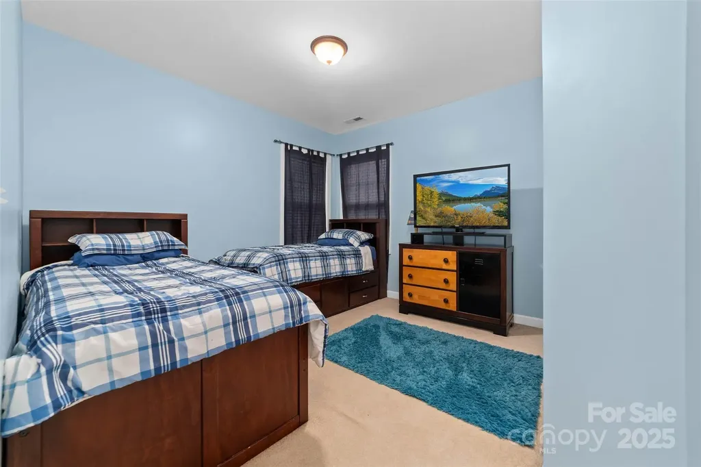 1728 Copperplate Road Charlotte NC 28262