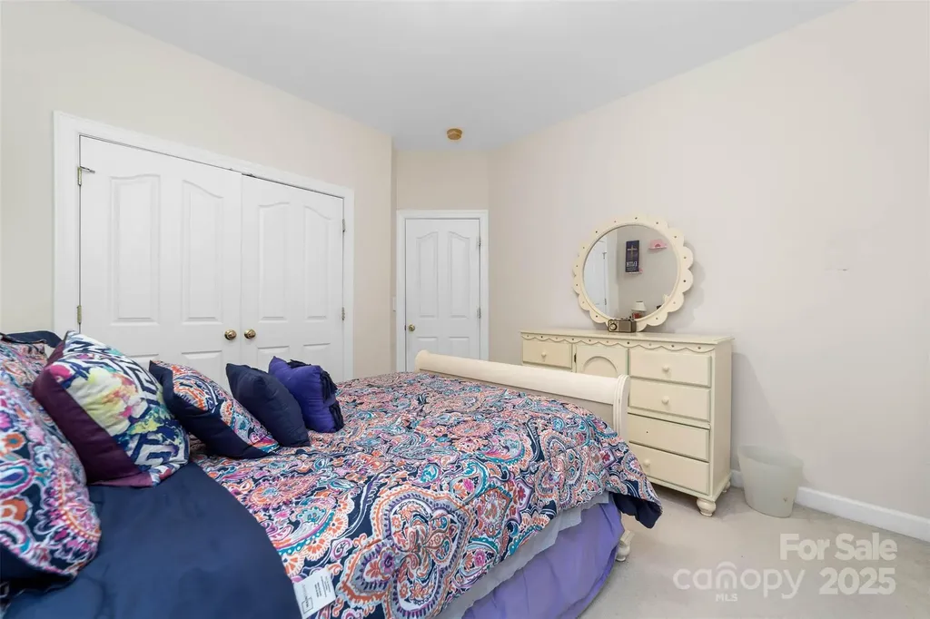 1728 Copperplate Road Charlotte NC 28262