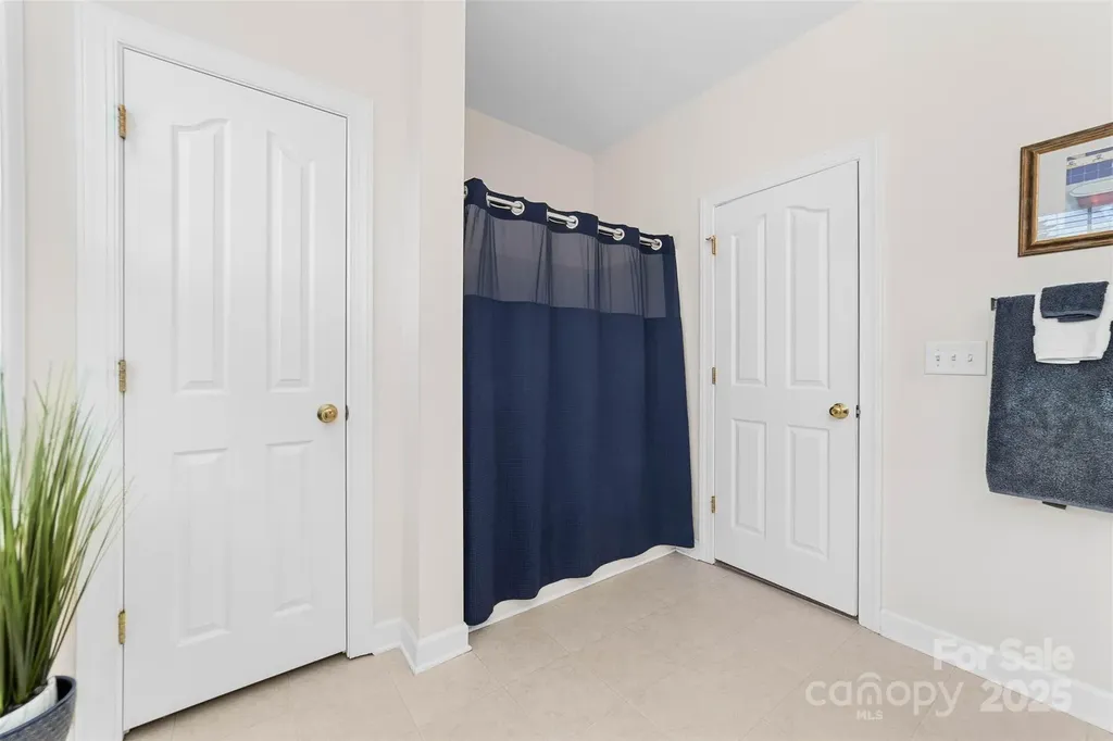 1728 Copperplate Road Charlotte NC 28262
