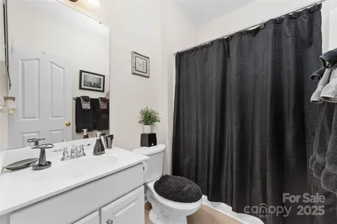 1728 Copperplate Road Charlotte NC 28262