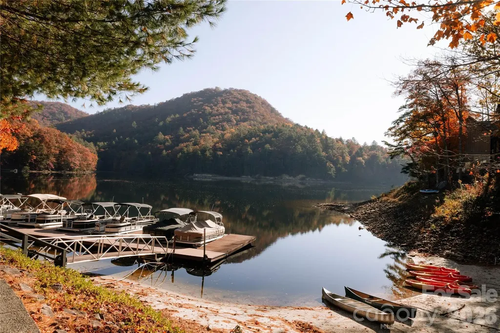 100 Saddle Notch Lane Tuckasegee NC 28783