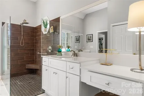 30 Winged Foot Court Spartanburg SC 29306