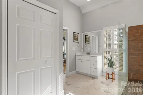 30 Winged Foot Court Spartanburg SC 29306