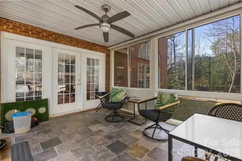 30 Winged Foot Court Spartanburg SC 29306