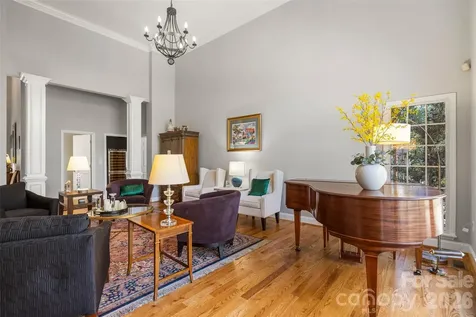 30 Winged Foot Court Spartanburg SC 29306