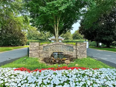 30 Winged Foot Court Spartanburg SC 29306