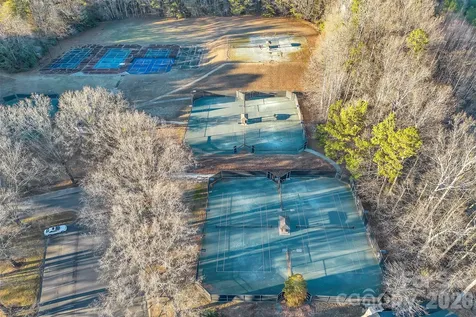30 Winged Foot Court Spartanburg SC 29306