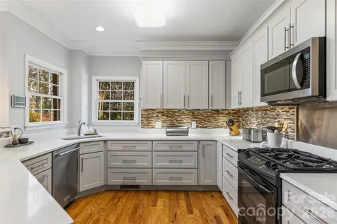30 Winged Foot Court Spartanburg SC 29306