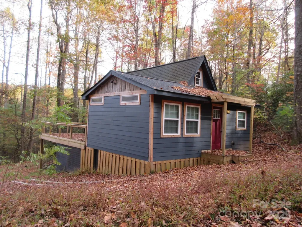 30 Rainbow Lake Circle Black Mountain NC 28711