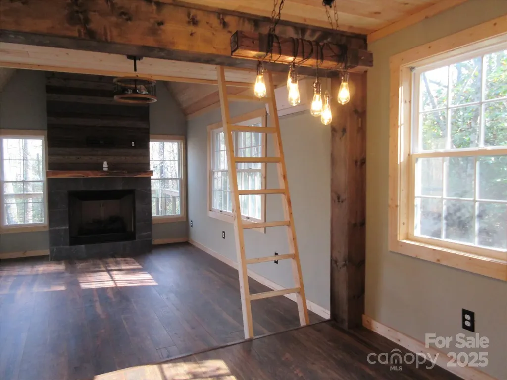 30 Rainbow Lake Circle Black Mountain NC 28711