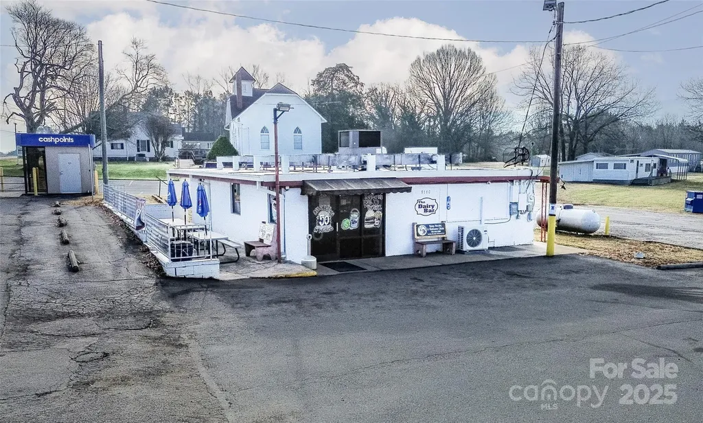 9140 Nc Hwy 90 Highway E Stony Point NC 28678