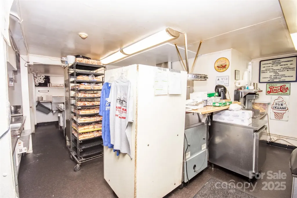 9140 Nc Hwy 90 Highway E Stony Point NC 28678