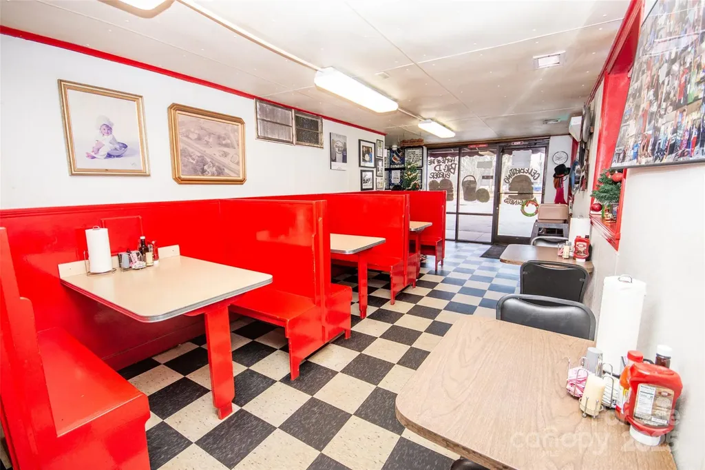 9140 Nc Hwy 90 Highway E Stony Point NC 28678