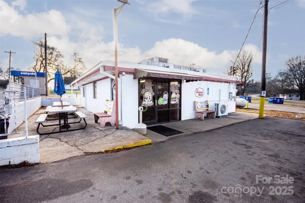 9140 Nc Hwy 90 Highway E Stony Point NC 28678