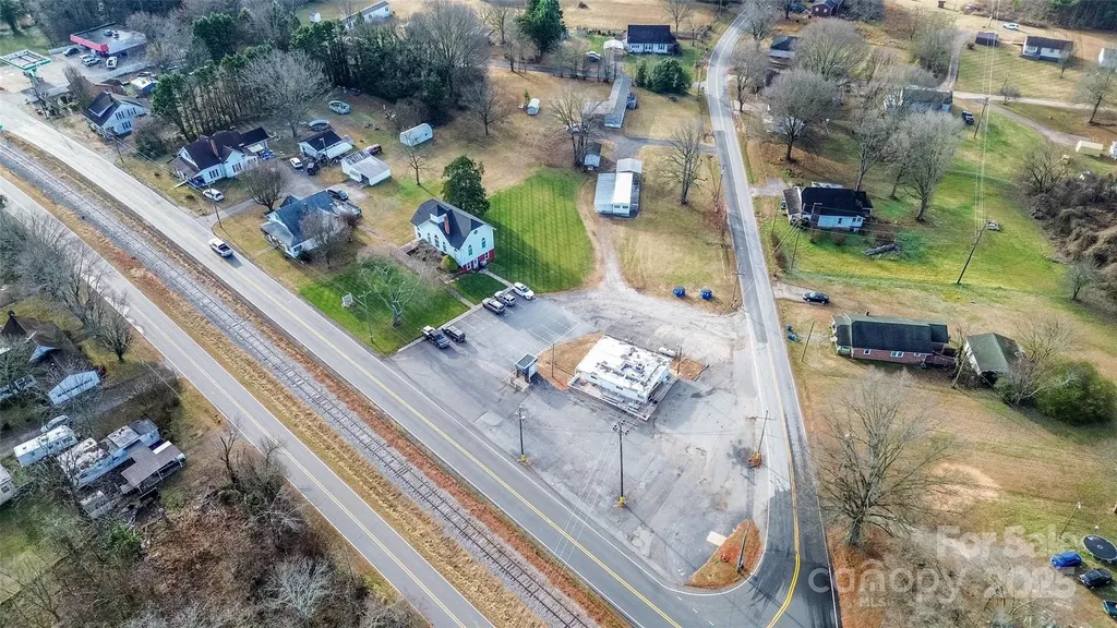 9140 Nc Hwy 90 Highway E Stony Point NC 28678