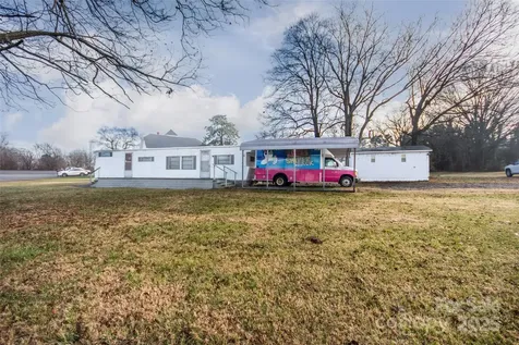 9140 Nc Hwy 90 Highway E Stony Point NC 28678