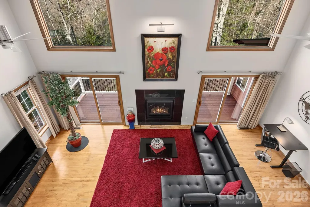 125 Buffalo Trail Asheville NC 28805