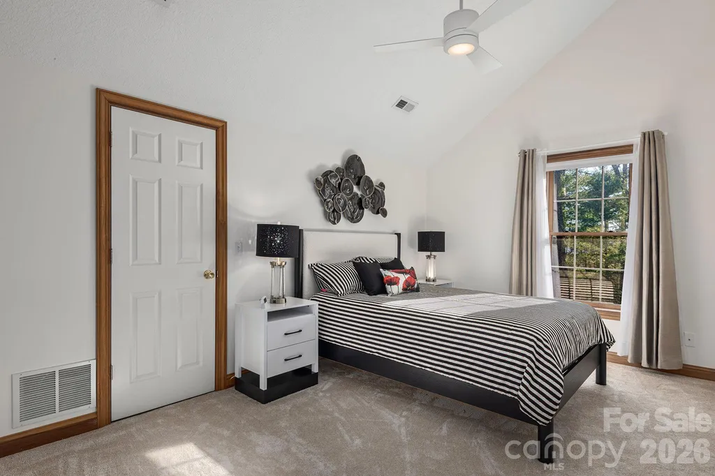 125 Buffalo Trail Asheville NC 28805