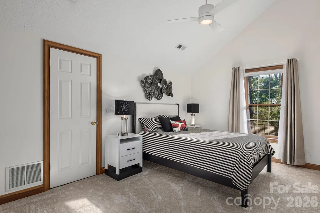125 Buffalo Trail Asheville NC 28805