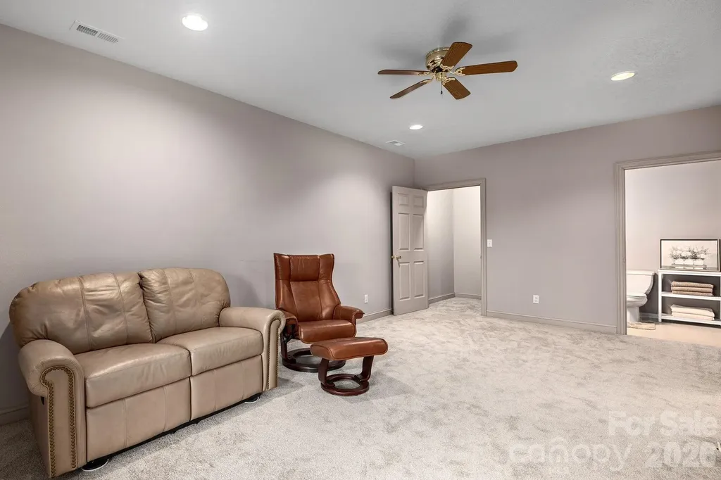 125 Buffalo Trail Asheville NC 28805