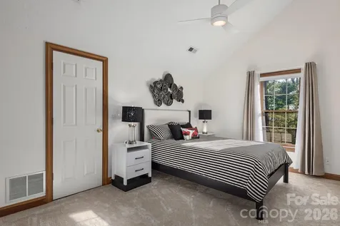 125 Buffalo Trail Asheville NC 28805
