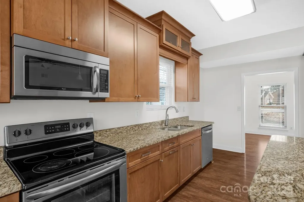 6109 Tartan Green Court Charlotte NC 28227