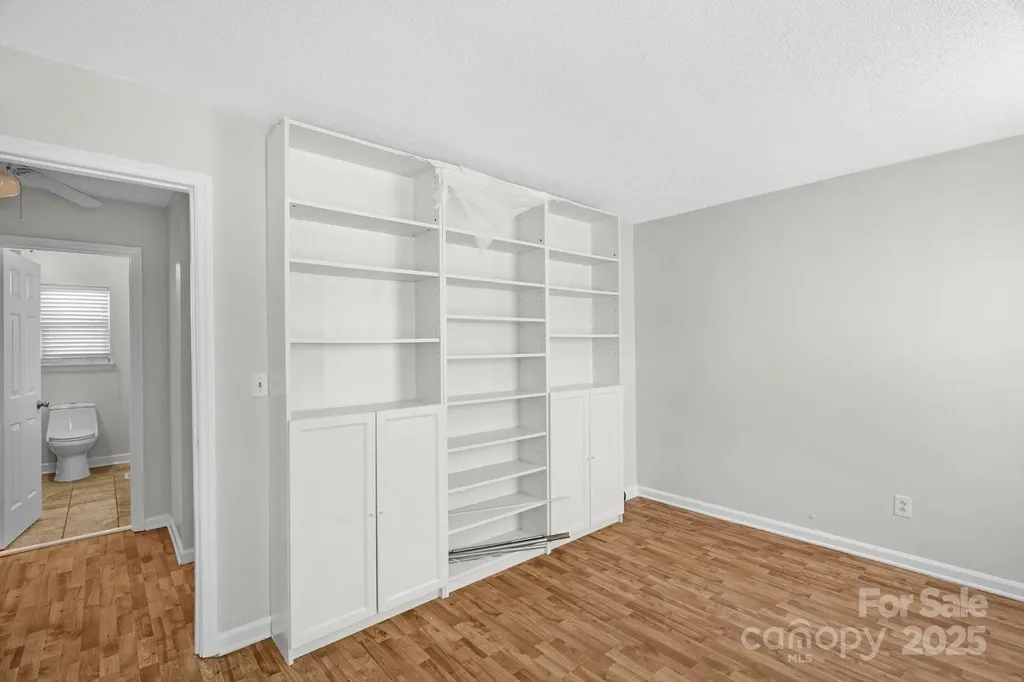 6109 Tartan Green Court Charlotte NC 28227