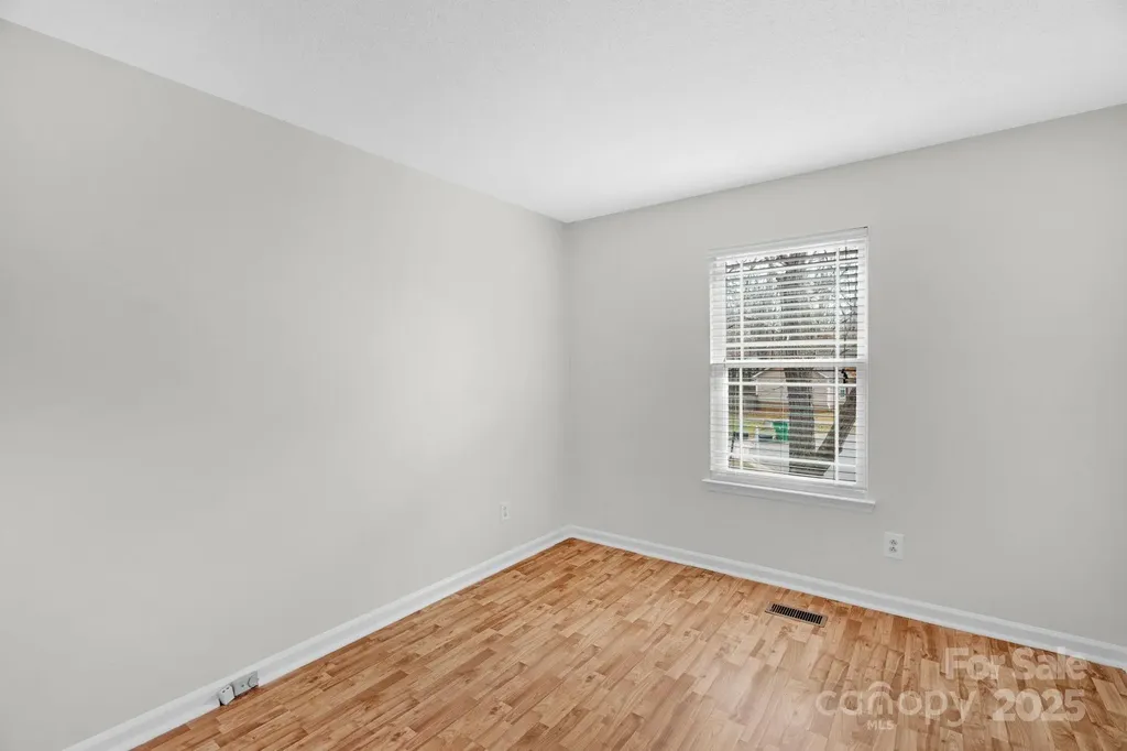 6109 Tartan Green Court Charlotte NC 28227