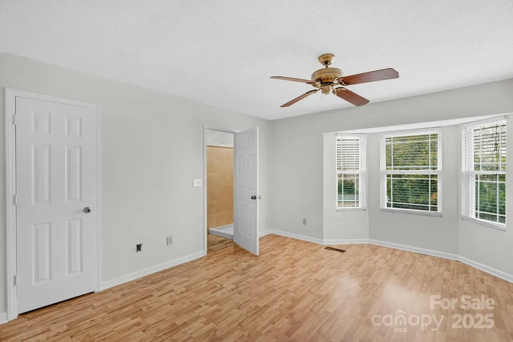 6109 Tartan Green Court Charlotte NC 28227