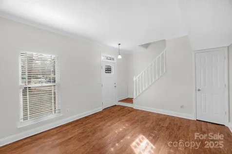 6109 Tartan Green Court Charlotte NC 28227