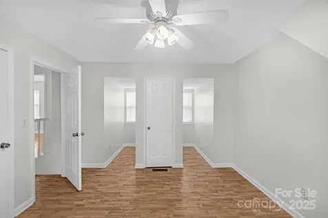 6109 Tartan Green Court Charlotte NC 28227