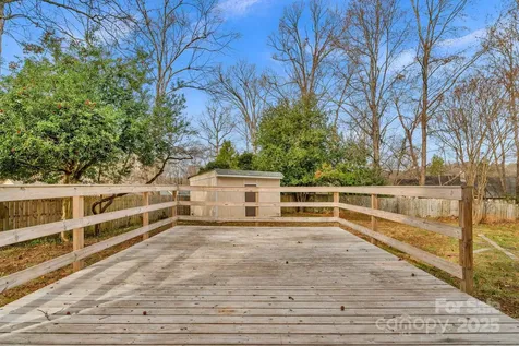 6109 Tartan Green Court Charlotte NC 28227
