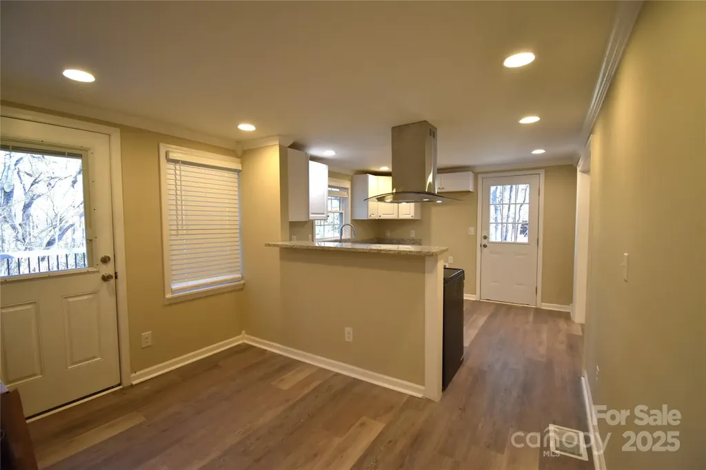 2823 Jt Posse Drive Claremont NC 28610