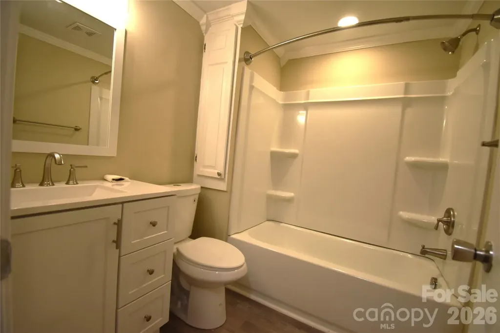 2823 Jt Posse Drive Claremont NC 28610