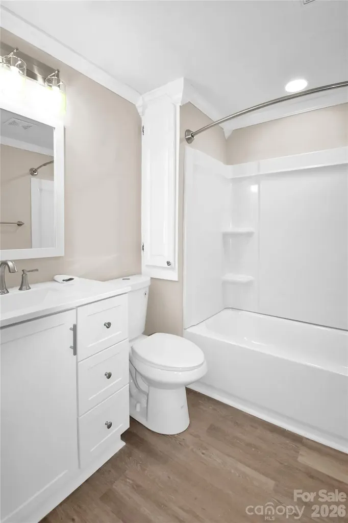 2823 Jt Posse Drive Claremont NC 28610
